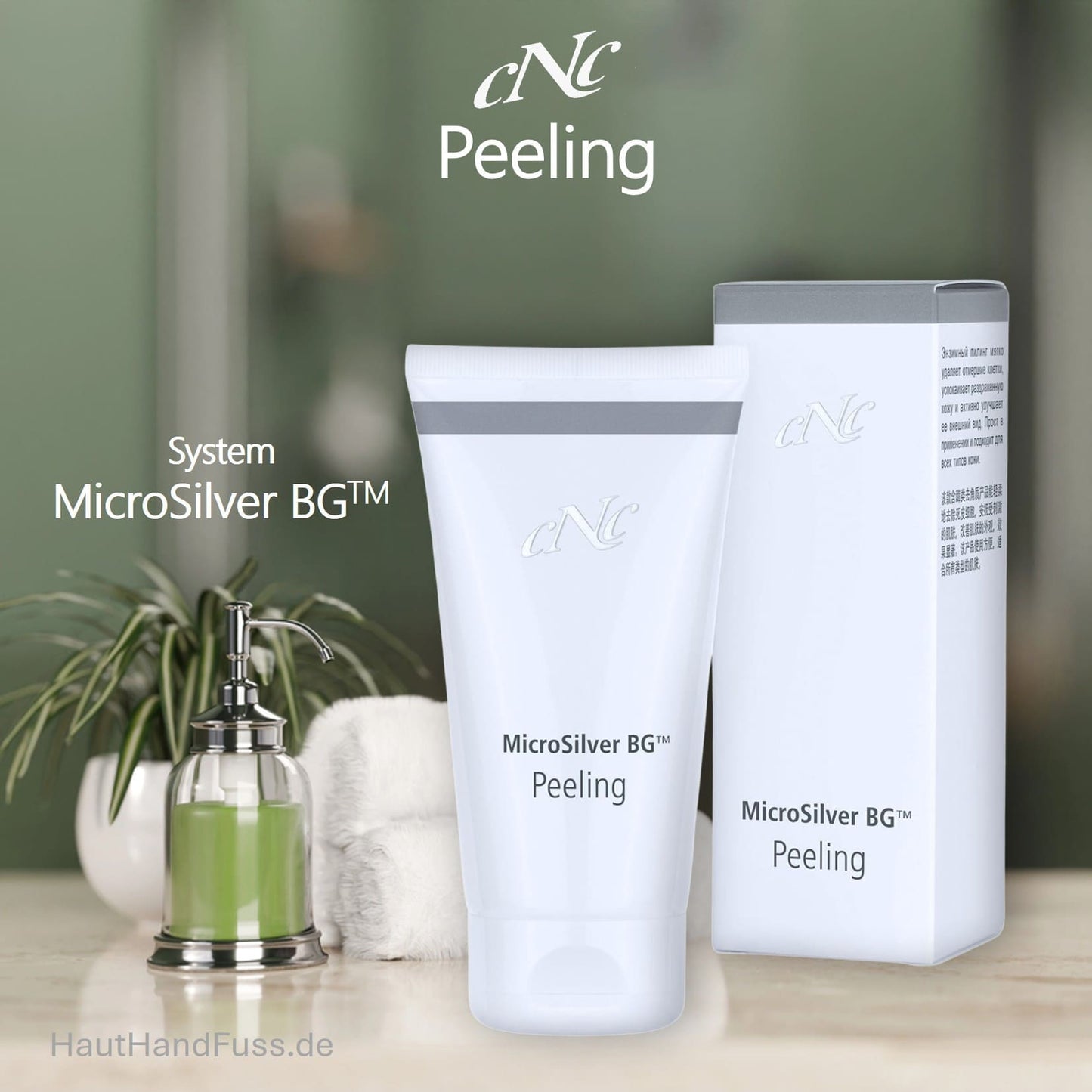 CNC MicroSilver Peeling für feineres Hautbild bei HautHandFuss.de